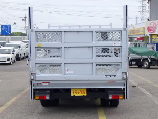 三菱 キャンター 2PG-FEB50(2WD)の写真6