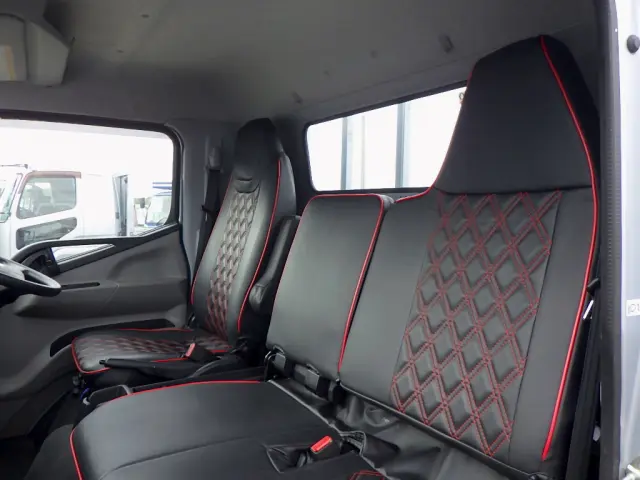 三菱 キャンター 2PG-FEB50(2WD)の写真13