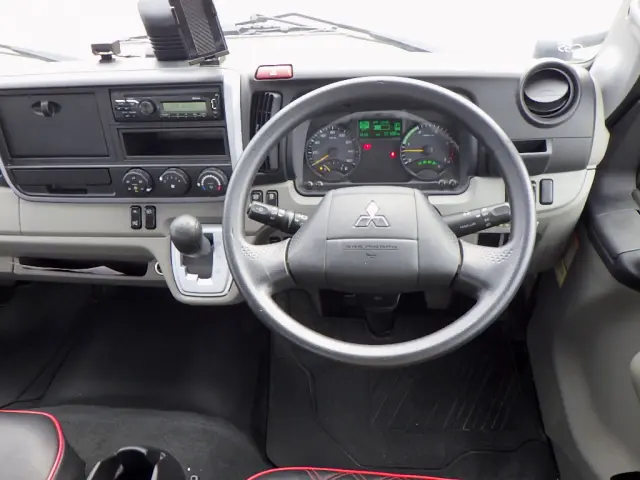 三菱 キャンター 2PG-FEB50(2WD)の写真14