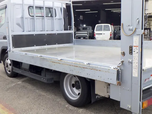 三菱 キャンター 2PG-FEB50(2WD)の写真25