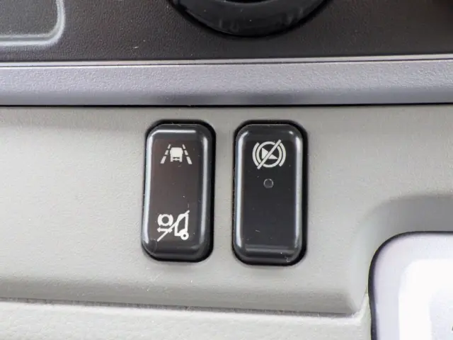 三菱 キャンター 2PG-FEB50(2WD)の写真45