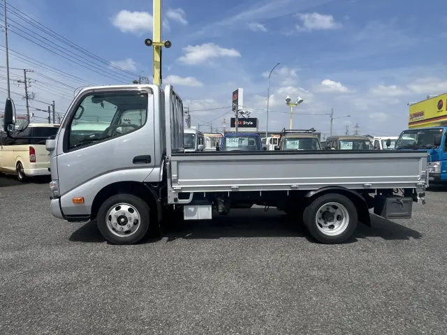 トヨタ ダイナ 2DG-GDY281(4WD)の写真3