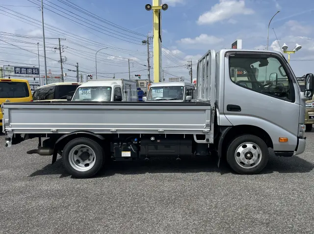 トヨタ ダイナ 2DG-GDY281(4WD)の写真4