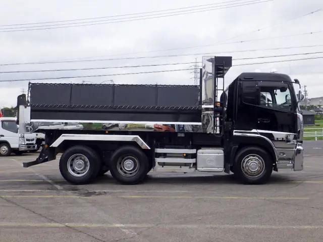 ＵＤ クオン QKG-CW5XL(6x4)の写真5