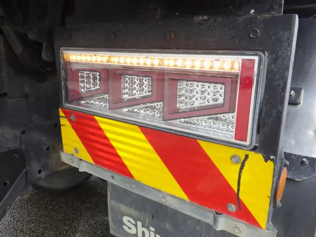 ＵＤ クオン QKG-CW5XL(6x4)の写真11