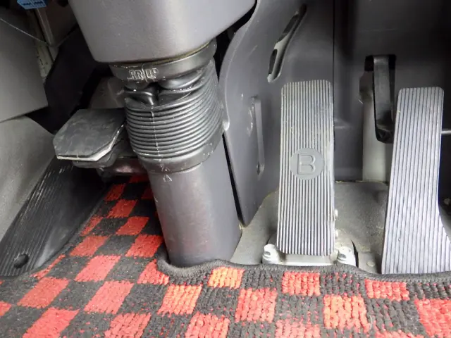 ＵＤ クオン QKG-CW5XL(6x4)の写真28