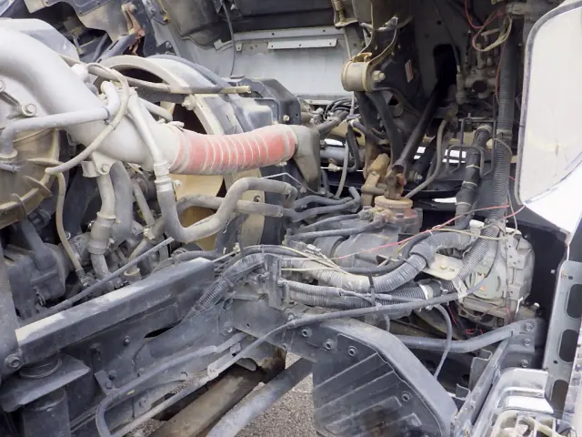 ＵＤ クオン QKG-CW5XL(6x4)の写真34