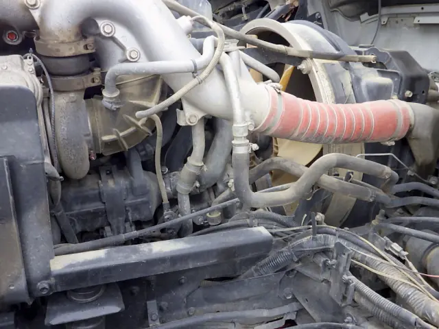 ＵＤ クオン QKG-CW5XL(6x4)の写真37