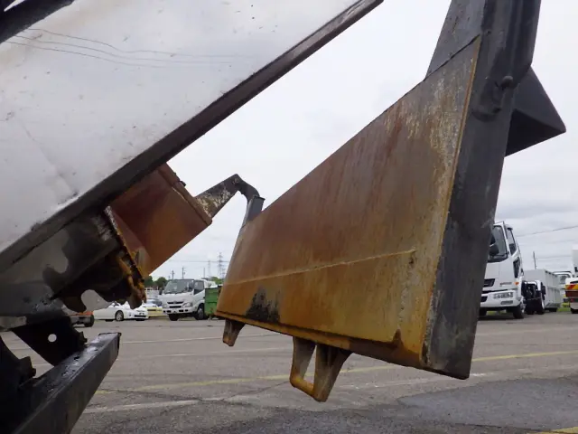 ＵＤ クオン QKG-CW5XL(6x4)の写真41