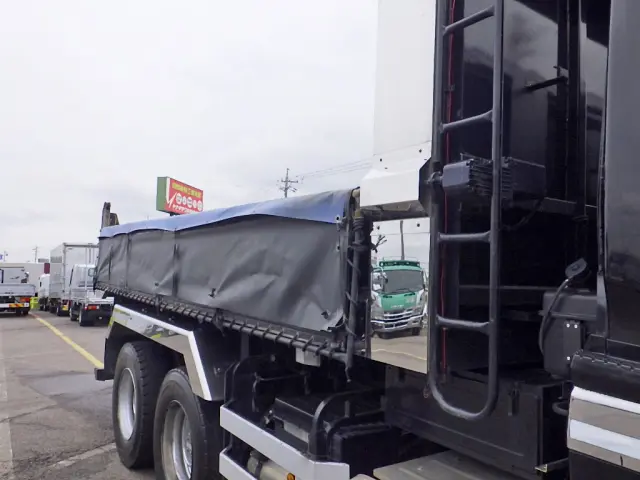 ＵＤ クオン QKG-CW5XL(6x4)の写真43