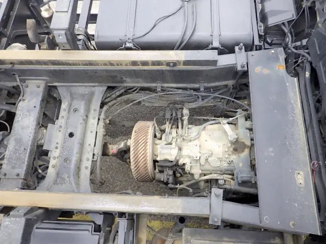 ＵＤ クオン QKG-CW5XL(6x4)の写真46