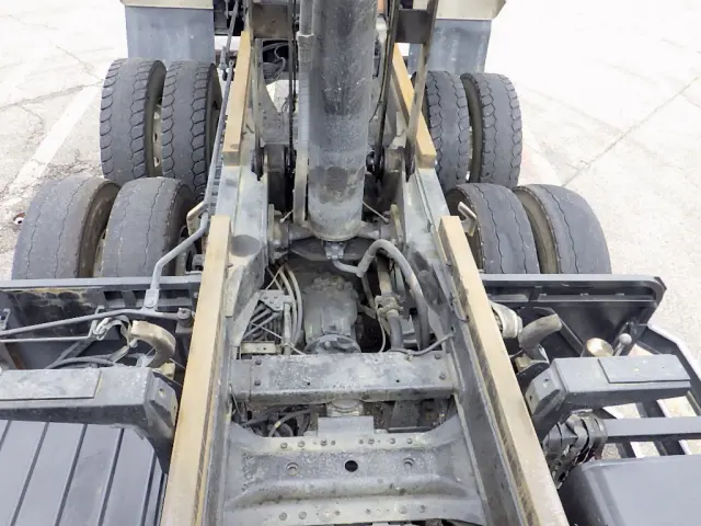 ＵＤ クオン QKG-CW5XL(6x4)の写真47