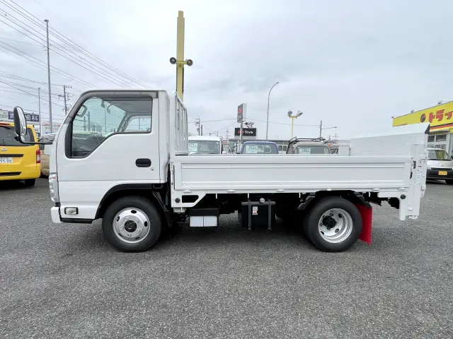いすゞ エルフ 2RG-NJS88A(4WD)の写真3