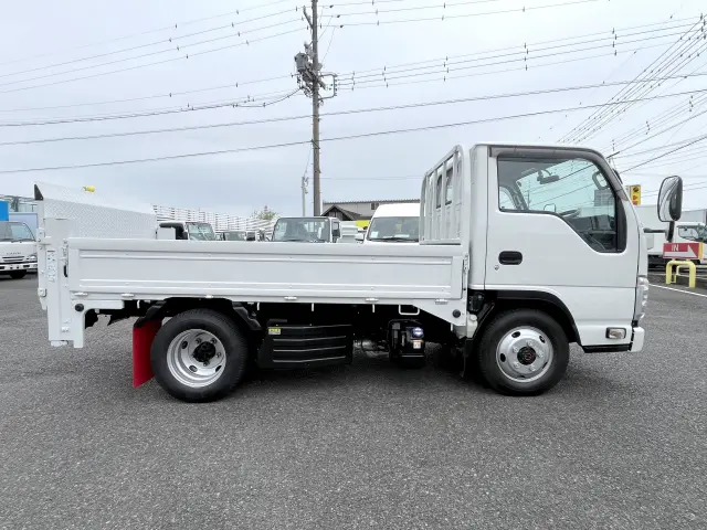 いすゞ エルフ 2RG-NJS88A(4WD)の写真4
