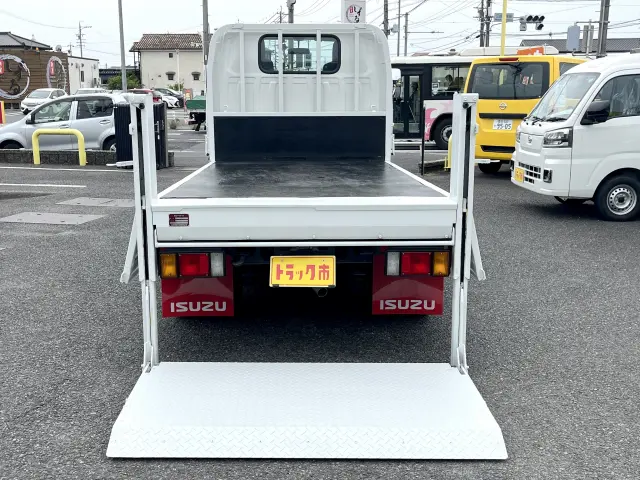 いすゞ エルフ 2RG-NJS88A(4WD)の写真7