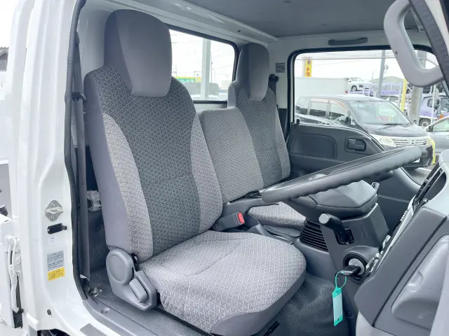 いすゞ エルフ 2RG-NJS88A(4WD)の写真17