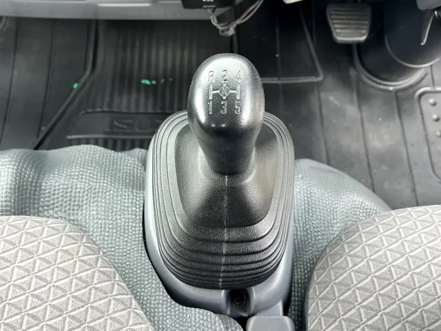 いすゞ エルフ 2RG-NJS88A(4WD)の写真20