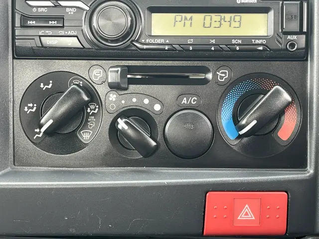 いすゞ エルフ 2RG-NJS88A(4WD)の写真21