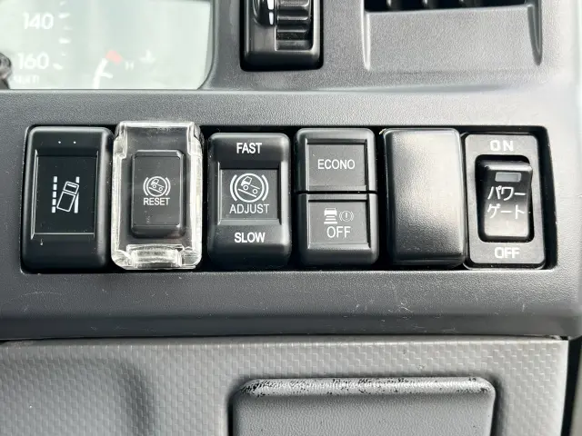 いすゞ エルフ 2RG-NJS88A(4WD)の写真25