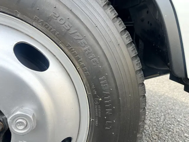 いすゞ エルフ 2RG-NJS88A(4WD)の写真41