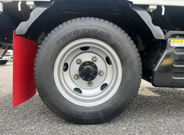 いすゞ エルフ 2RG-NJS88A(4WD)の写真43