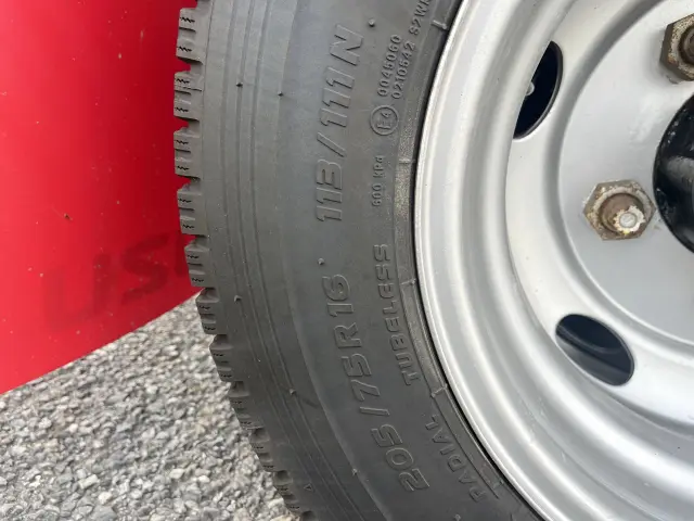 いすゞ エルフ 2RG-NJS88A(4WD)の写真44