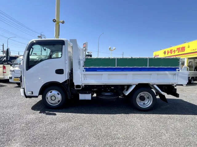 いすゞ エルフ 2RG-NJR88AT(2WD)の写真3