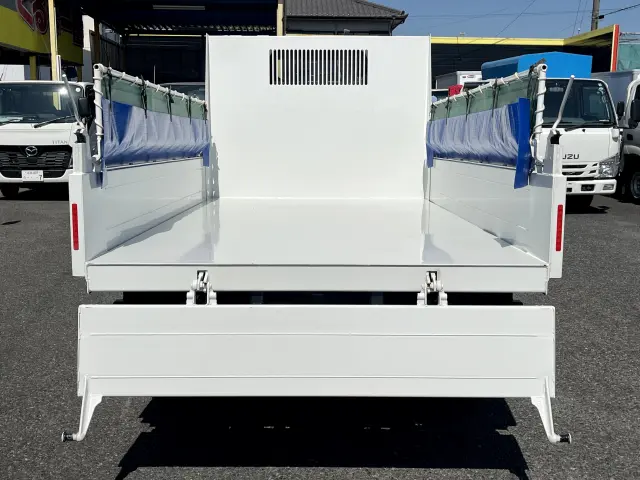いすゞ エルフ 2RG-NJR88AT(2WD)の写真6