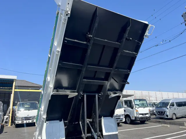 いすゞ エルフ 2RG-NJR88AT(2WD)の写真13