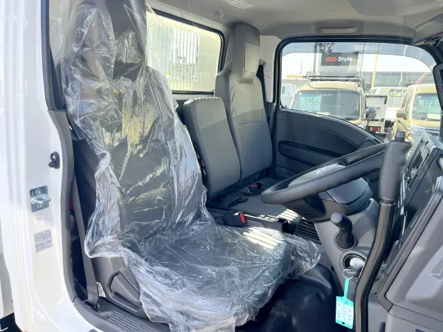 いすゞ エルフ 2RG-NJR88AT(2WD)の写真16