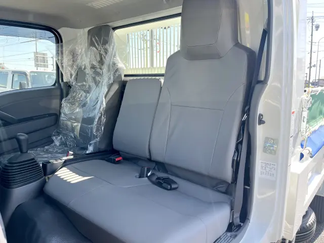 いすゞ エルフ 2RG-NJR88AT(2WD)の写真17