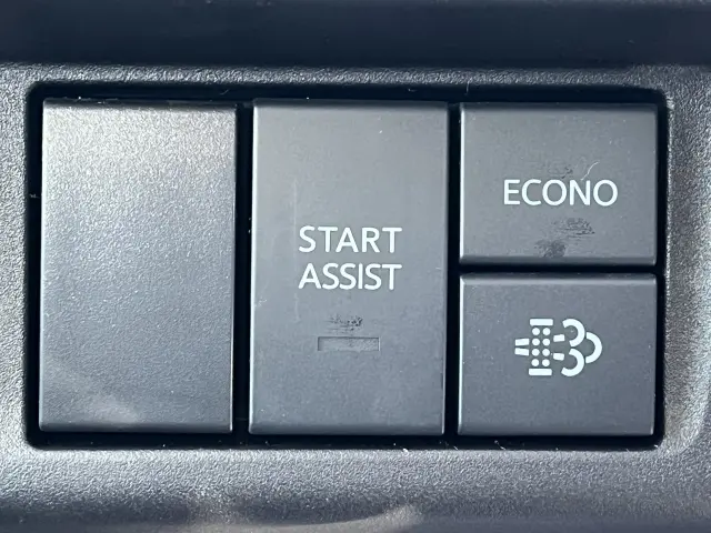 いすゞ エルフ 2RG-NJR88AT(2WD)の写真26