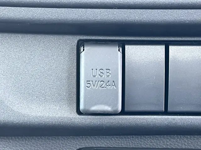 いすゞ エルフ 2RG-NJR88AT(2WD)の写真27