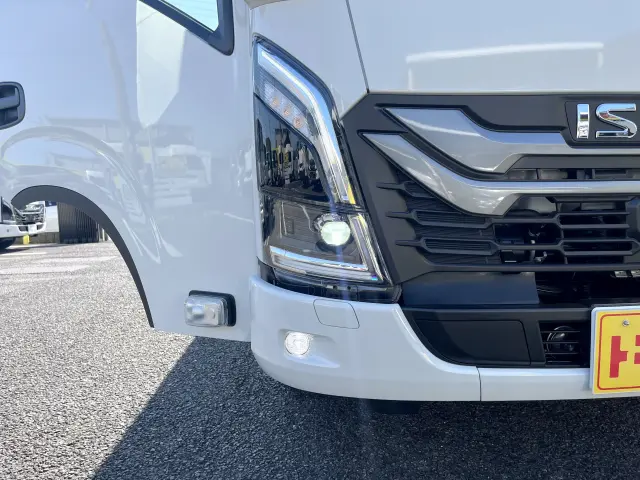 いすゞ エルフ 2RG-NJR88AT(2WD)の写真31