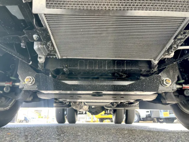 いすゞ エルフ 2RG-NJR88AT(2WD)の写真38