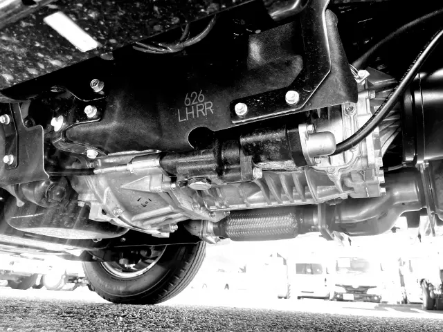 いすゞ エルフ 2RG-NJR88AT(2WD)の写真40