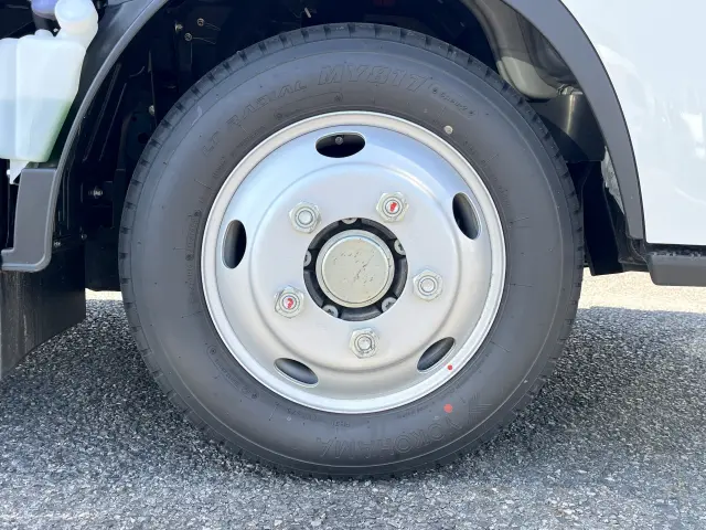 いすゞ エルフ 2RG-NJR88AT(2WD)の写真42