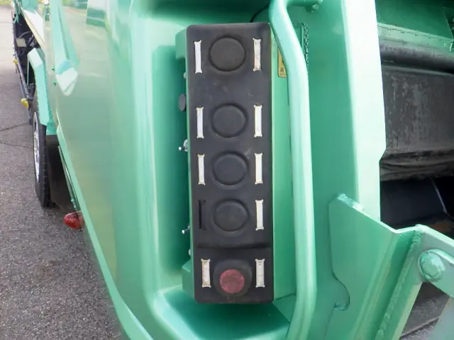 いすゞ フォワード PDG-FRR34S2(2WD)の写真13