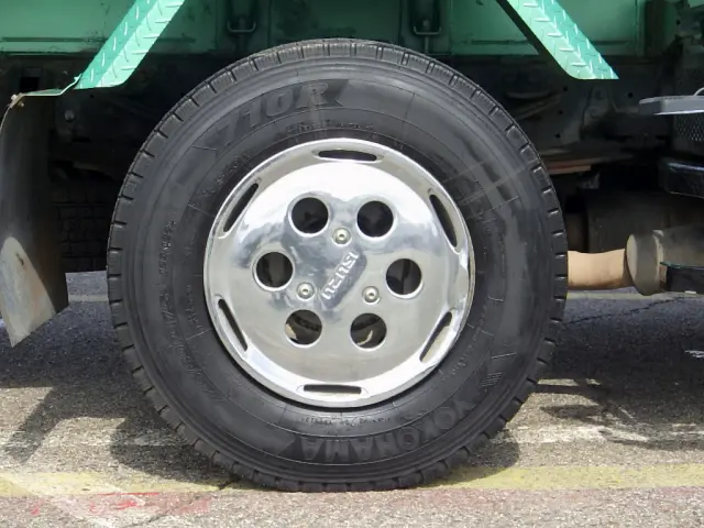 いすゞ フォワード PDG-FRR34S2(2WD)の写真27