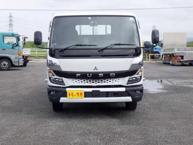 三菱 キャンター 2PG-FEB90(2WD)の写真3