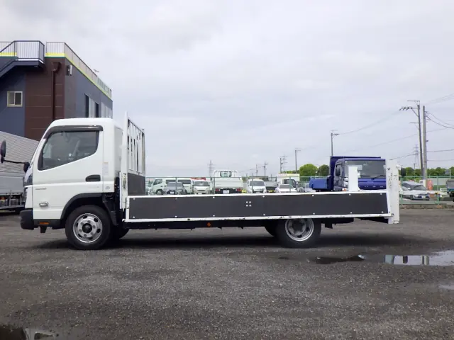 三菱 キャンター 2PG-FEB90(2WD)の写真8