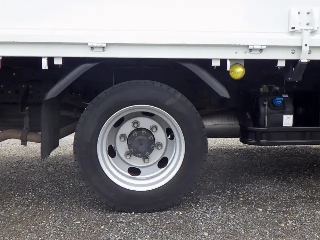 三菱 キャンター 2PG-FEB90(2WD)の写真18