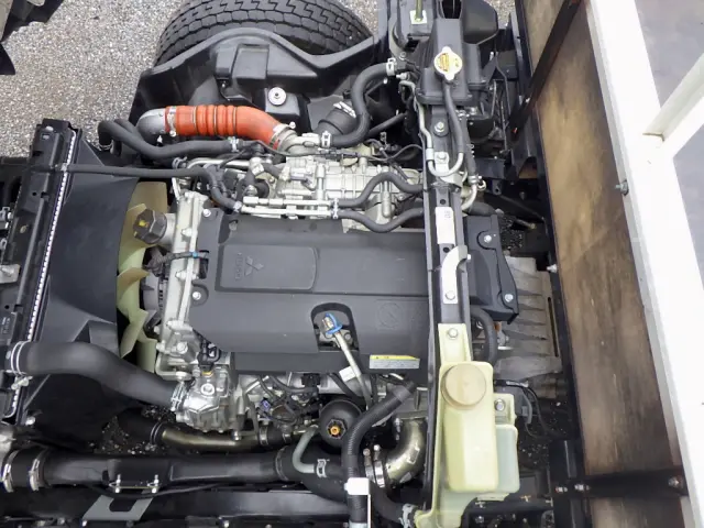 三菱 キャンター 2PG-FEB90(2WD)の写真23