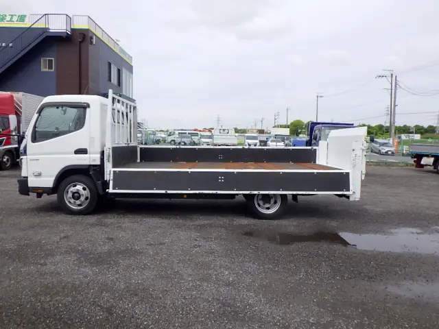 三菱 キャンター 2PG-FEB90(2WD)の写真29