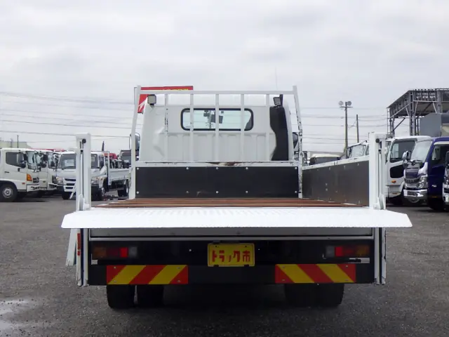 三菱 キャンター 2PG-FEB90(2WD)の写真31