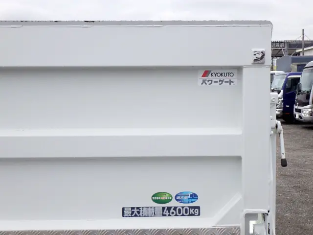 三菱 キャンター 2PG-FEB90(2WD)の写真40
