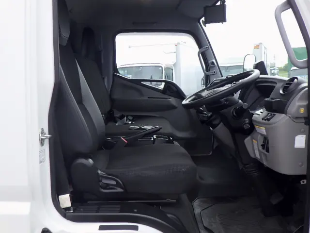 三菱 キャンター 2PG-FEB90(2WD)の写真44