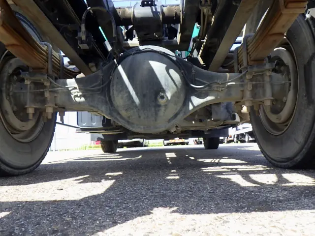 いすゞ フォワード 2RG-FRR90S2(2WD)の写真23