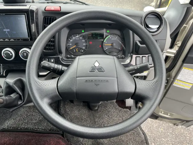 三菱 キャンター 2RG-FBAV0(2WD)の写真16