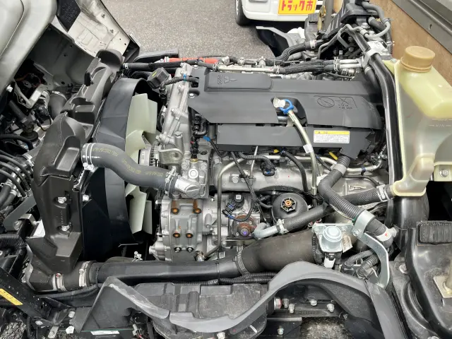三菱 キャンター 2RG-FBAV0(2WD)の写真37